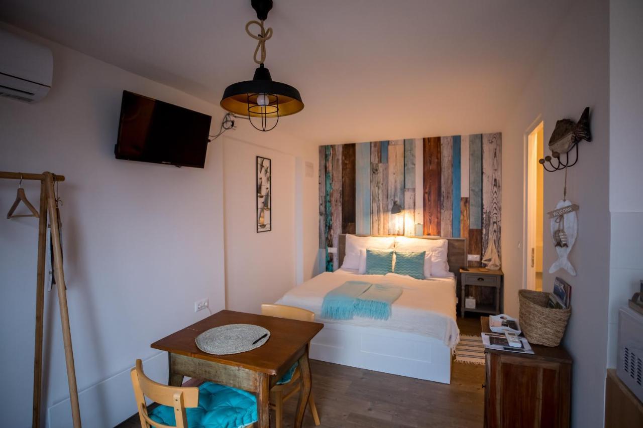 Bacchus Apartman - Borbarlang, Badacsony Badacsonytomaj Exteriör bild